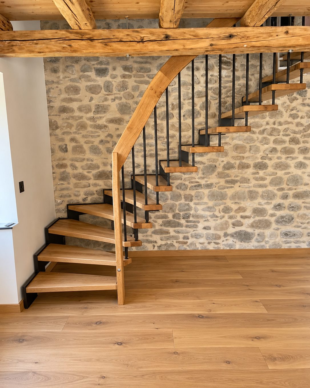 Rénovation complète d'une maison en pierre par IKRA